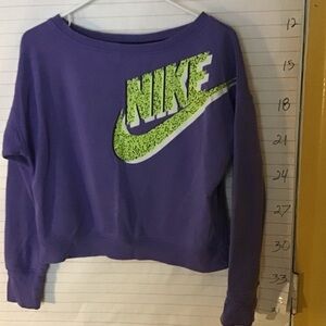NIKE women's short top/ sweatshirt  XL